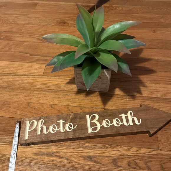🌿Solid wood Photo Booth sign. Never used. Purchased from Etsy. - Picture 3 of 4